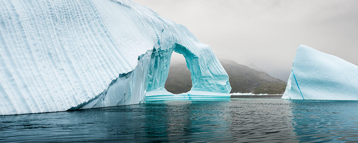 Wunderschöne Eisberge unterwegs zu unserem letzten Zeltplatz am Kangikitsoq
