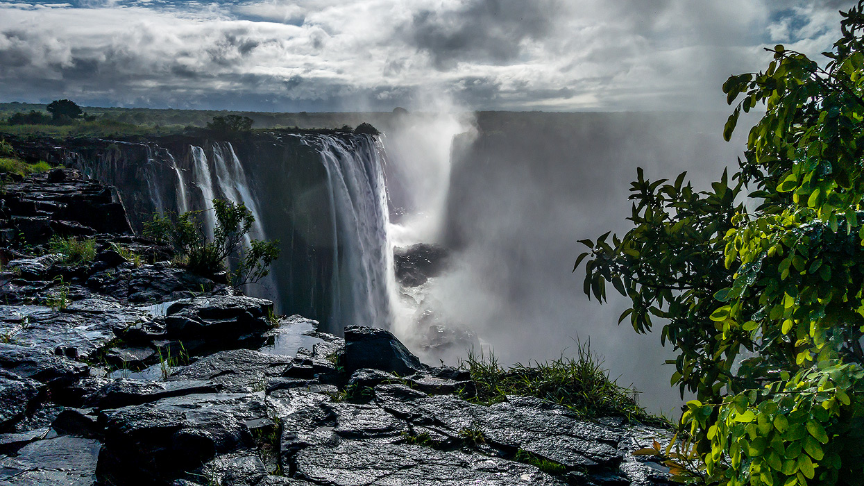 Inmitten des Wasserfalls auf Livingstone Island